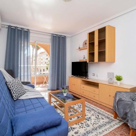 Apartamentos Villa Madrid 또레비에하 외부 사진