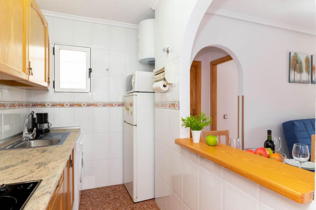 Apartamentos Villa Madrid 또레비에하 외부 사진